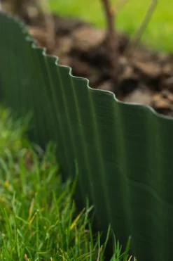 Grasranden PVC Groen - 9x0,20m - Nature 7 Grasranden PVC Groen - 9x0,20m - Nature -Biezen Winkel grasranden pvc groen 9x0 20m nature 3