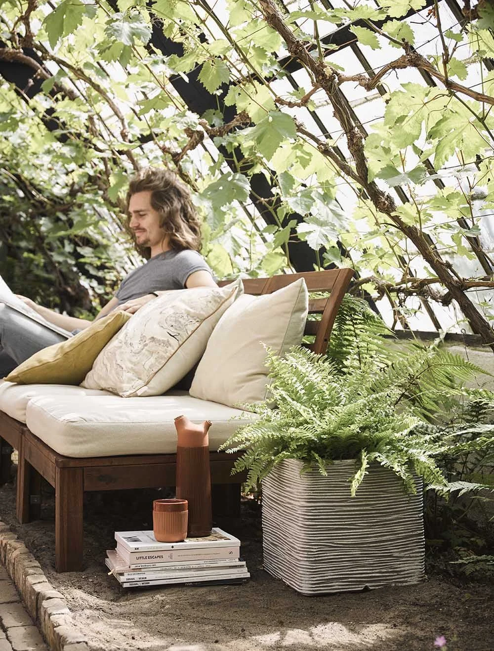 Capi Plantenbak Vierkant Nature Rib NL - L30 X B30 X H30cm - Ivoor 2 Capi Plantenbak Vierkant Nature Rib NL - L30 X B30 X H30cm - Ivoor - Afbeelding 2