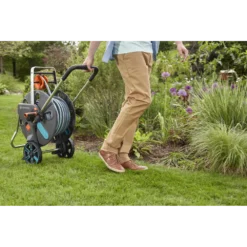 Slangenwagen AquaRoll Easy Set - L - 50m - Gardena 10 Slangenwagen AquaRoll Easy Set - L - 50m - Gardena -Biezen Winkel slangenwagen aquaroll easy set l 50m gardena 5 7